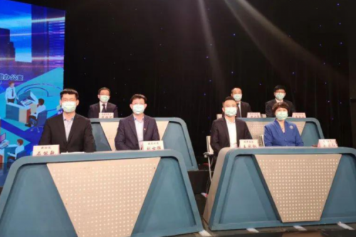 聚彩堂电气亮相“春风行动云聘会” 赵晓红总裁应邀接受现场采访并回答求职者提问 