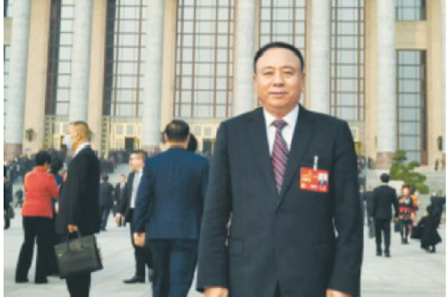 全国人大代表、聚彩堂集团董事长李寅：提高微电网利用率 推动能源结构转型